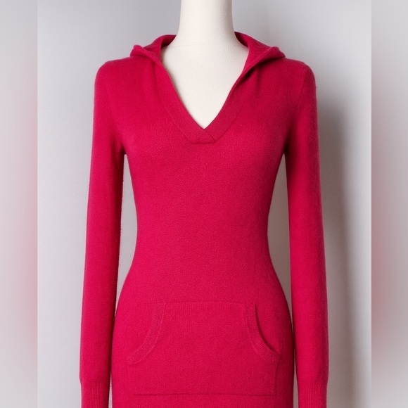 Lilly Pulitzer Sweaters - Lilly Pulitzer 100% Cashmere Hoodie Sweater Pink Women’s Small